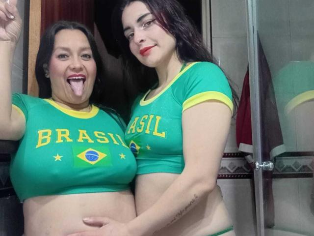 SaraAndMarilyn69 - Live porn &amp; sex cam - 29973320
