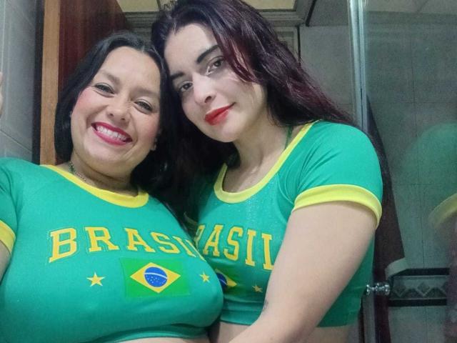 SaraAndMarilyn69 - Live porn &amp; sex cam - 29973338