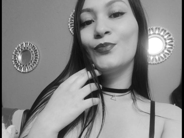 KendallBrzz - Live porn &amp; sex cam - 29976803