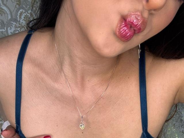 HannaRobertss - Live Sex Cam - 29982764