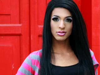 PrettyHannaTS - Web cam hard with a small hooter Transsexual 