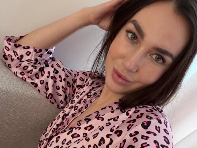 AraiaSheri - Live porn &amp; sex cam - 29994182
