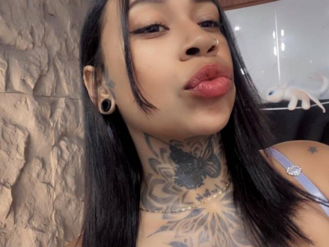 HollyCattaleiya - Live porn &amp; sex cam - 29996216