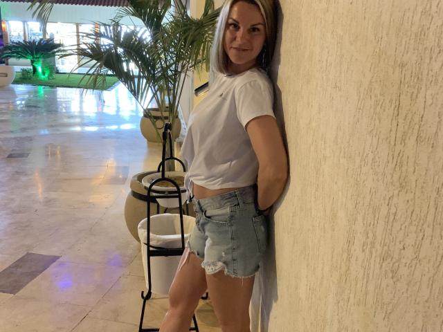 BelleLisaG - Live porn &amp; sex cam - 29998388