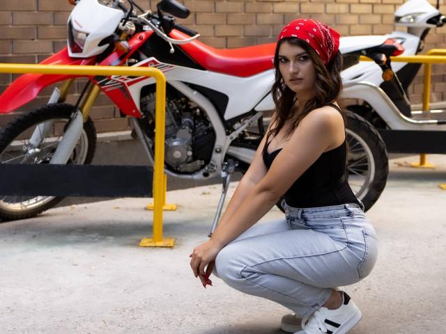 LauraLee69 - сексуальная веб-камера в реальном времени - 29999684