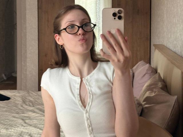 KenaCly - Live porn &amp; sex cam - 30002024