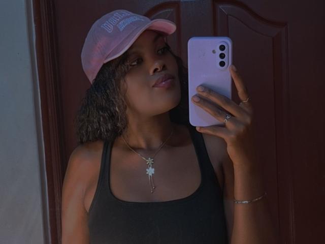 ThickianaSexy - Sexe cam en vivo - 30003026