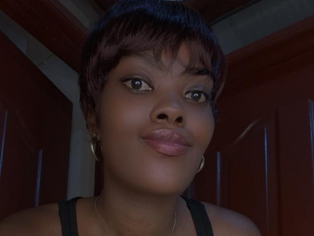 ThickianaSexy - Sexe cam en vivo - 30003035