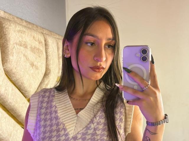 MaddyCarina - Live porn &amp; sex cam - 30005228
