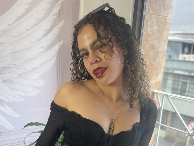 MeganGlowX - Live sex cam - 30009800