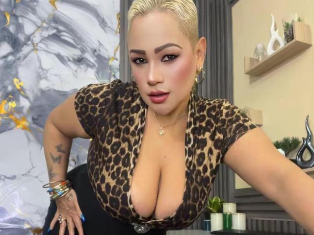 GianellaCox - Live porn &amp; sex cam - 30026267