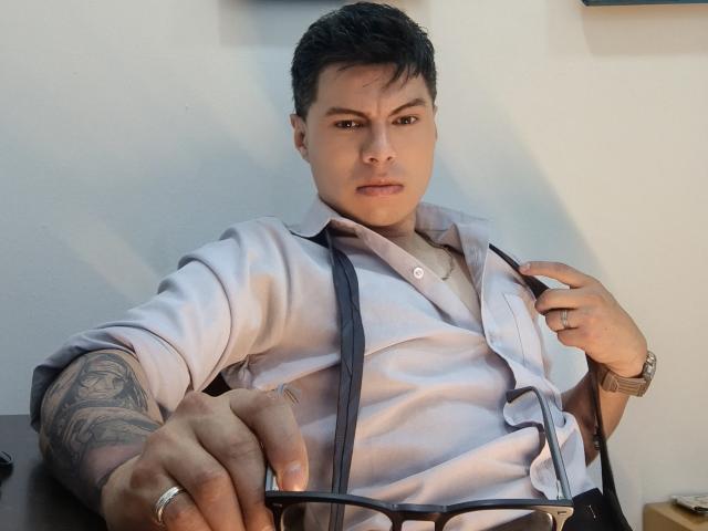 AquilesTaylor - Sexe cam en vivo - 30030650