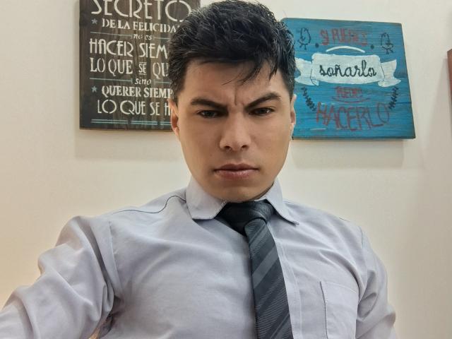 AquilesTaylor - Live porn &amp; sex cam - 30030671
