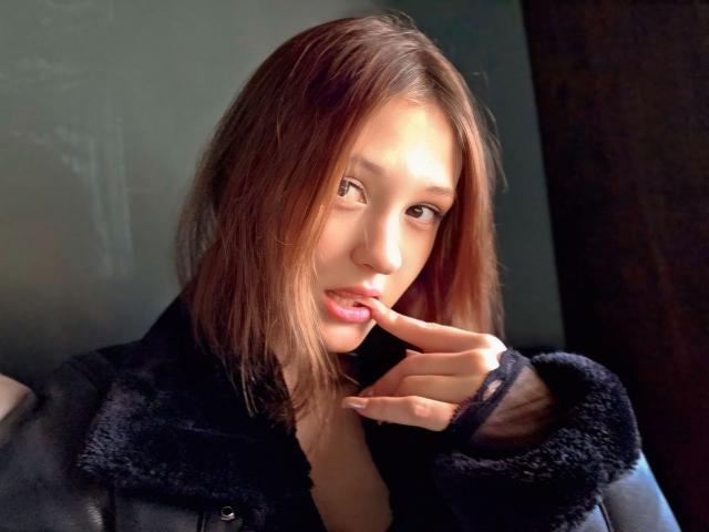 LillyDupass - Live sex cam - 30040976