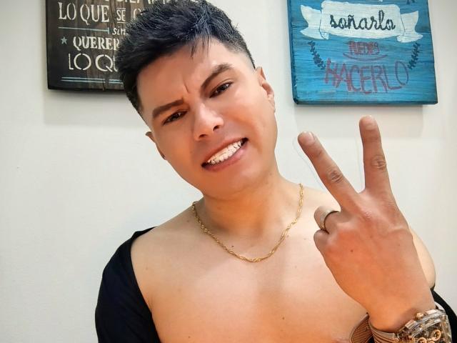 AquilesTaylor - Sexe cam en vivo - 30041891