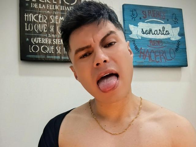 AquilesTaylor - Live porn &amp; sex cam - 30041894