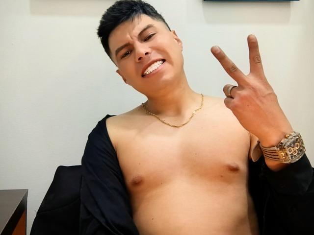 AquilesTaylor - Sexe cam en vivo - 30041921
