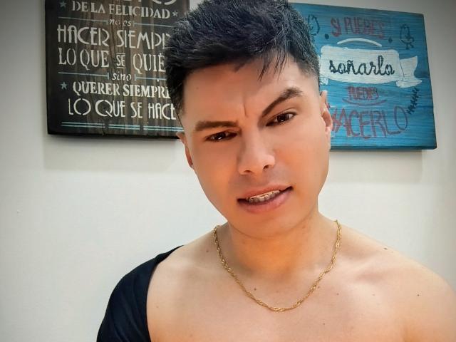 AquilesTaylor - Live porn &amp; sex cam - 30041927