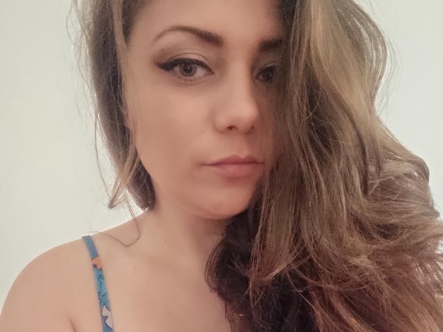 JuliaStormcb - ライブポルノ&amp;セックスカム - 30045068
