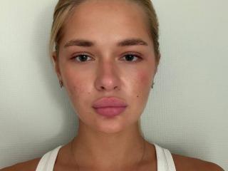 DorineNeuenfeldt Live Chat on XLoveCam
