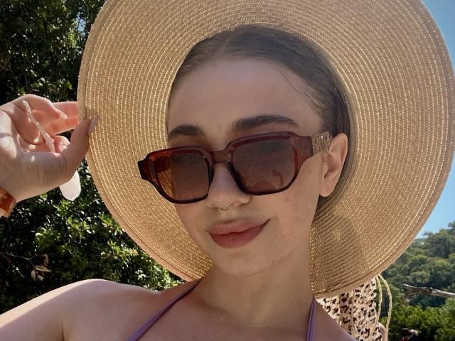 FelicitasDeroy - Live porn &amp; sex cam - 30072482
