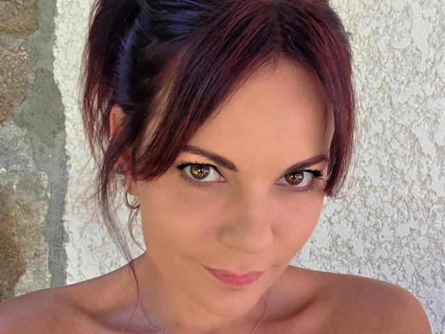 JuneLaFrenchie - Live porn &amp; sex cam - 30075506