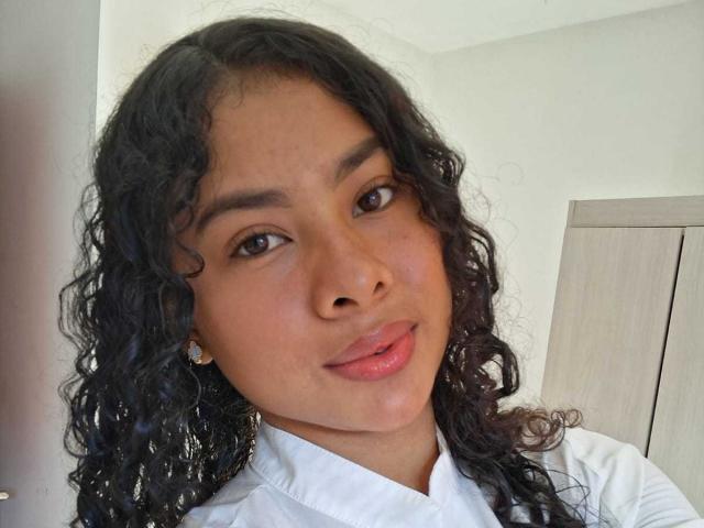 LuciaTolozaOne - Live porn &amp; sex cam - 30078557