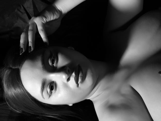 GraceBlue69 - Live porn &amp; sex cam - 30080981