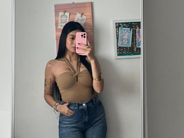 IsabellaJames - Sexe cam en vivo - 30085940