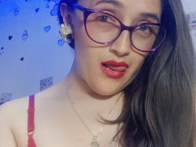 AndreaHotLove69 - Live Sex Cam - 30095882
