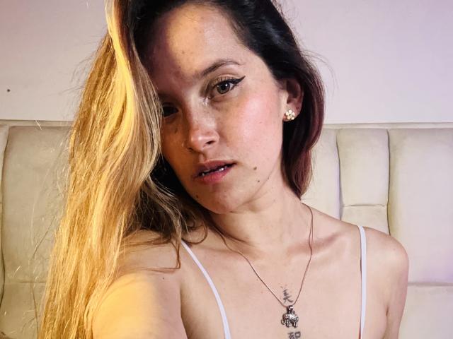 SophiBerta - Live porn &amp; sex cam - 30098087