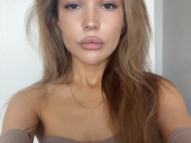 GenieCanup - Live porn &amp; sex cam - 30099434
