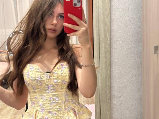 KimberlyZampieri - Live Sex Cam - 30100025