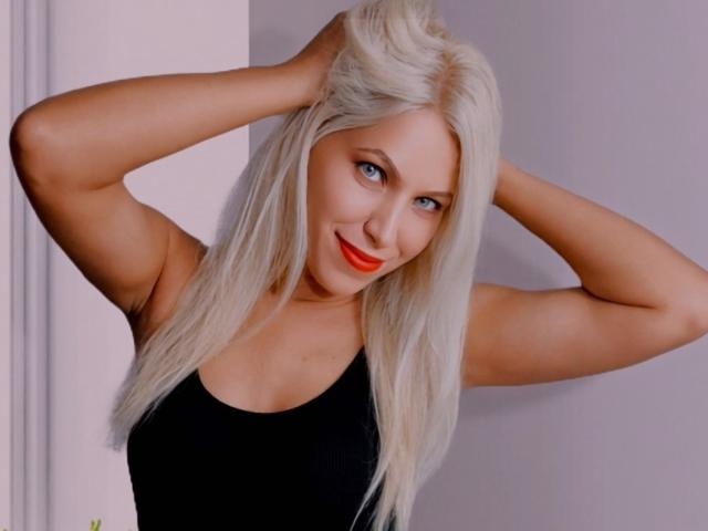 MyaHott - Porno na żywo i seks kamera - 30107204