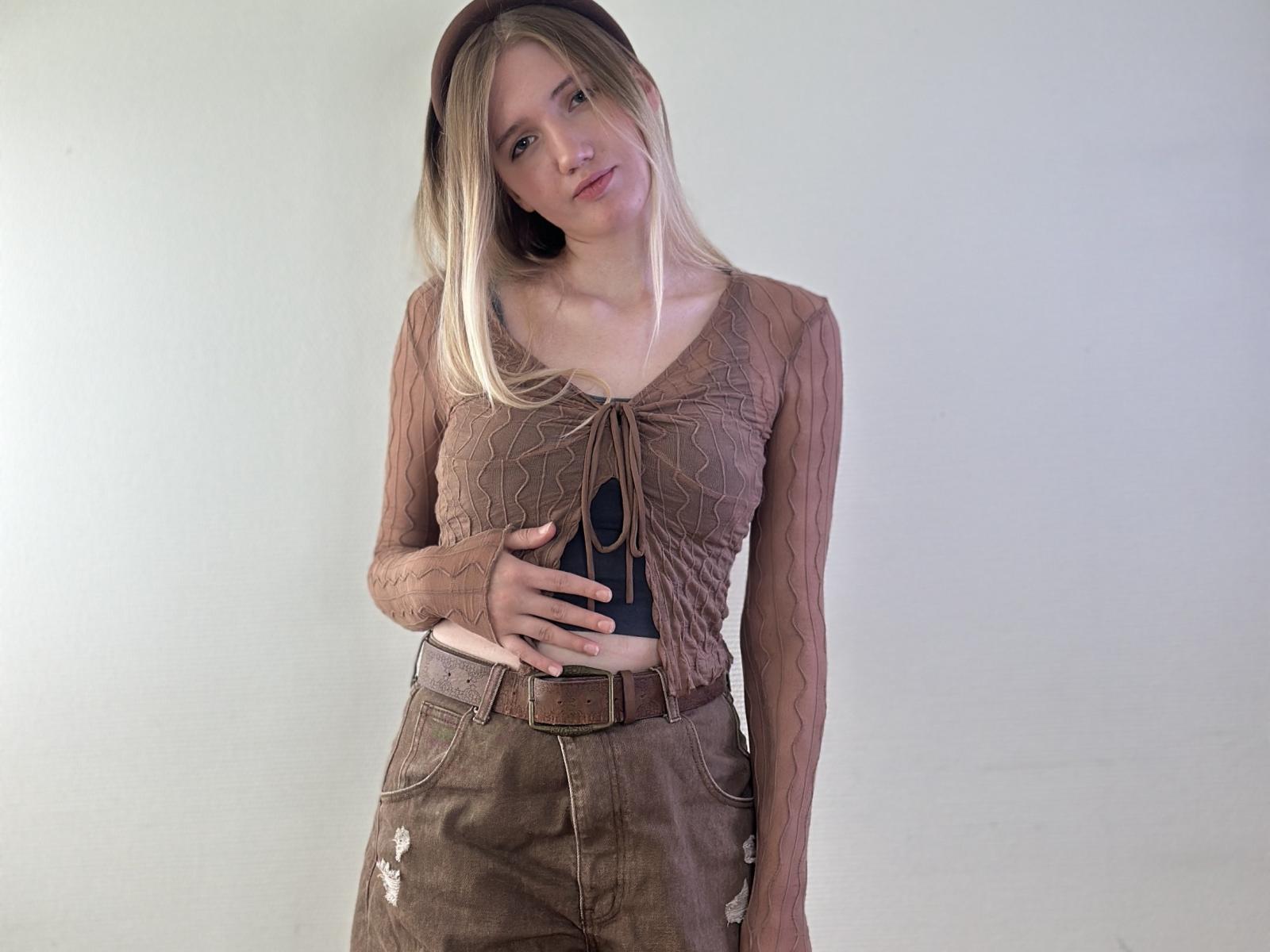 SommerFrymier - Live porn &amp; sex cam - 30107687