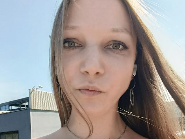 LovelyxEmilly - Sexe cam en vivo - 30111719