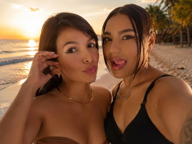 BrendaandNatalya - Live porn &amp; sex cam - 30112469