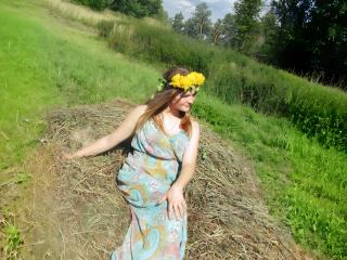 ElenaXRusx Live Chat on XLoveCam