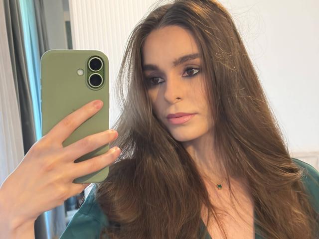 DoviaClaire - Live porn &amp; sex cam - 30115619
