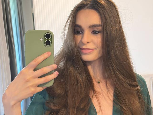 DoviaClaire - Live porn &amp; sex cam - 30115622