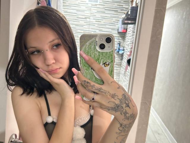 ShaniquaFairleigh - сексуальная веб-камера в реальном времени - 30116000
