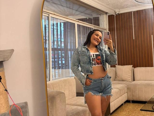 AntonelaVega - Live porn &amp; sex cam - 30117245