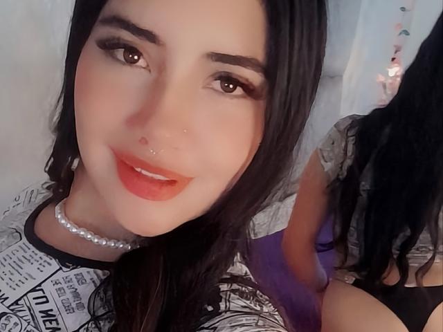 EmaFiore - Live sex cam - 30118778
