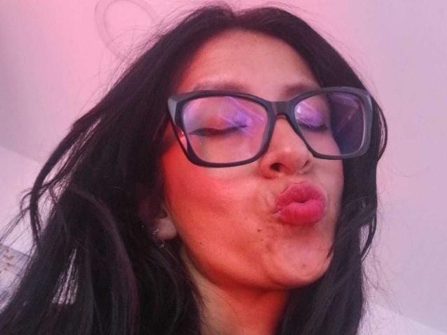 ZarayFeet - Live porn &amp; sex cam - 30120572