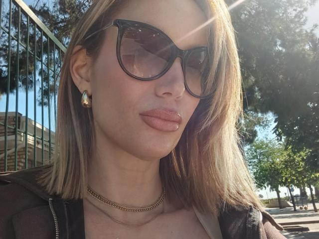 MissFrenchy - Live porn &amp; sex cam - 30121358