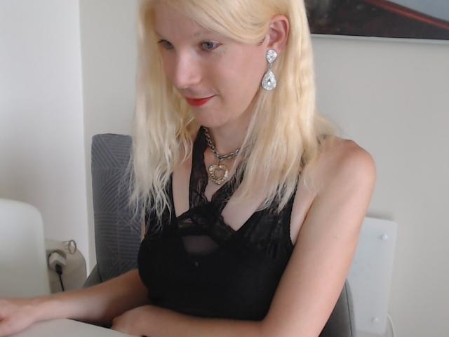 NatachaBradley - Live porn &amp; sex cam - 30125870