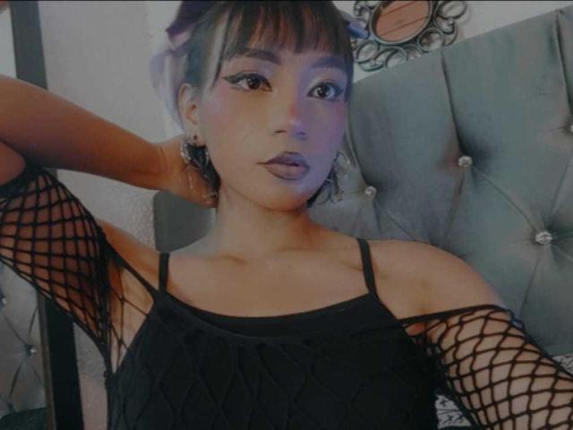HenutmireRossi - Live sex cam - 30128915