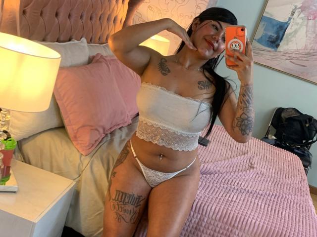 CatalinaReiyna - Sexe cam en vivo - 30131018