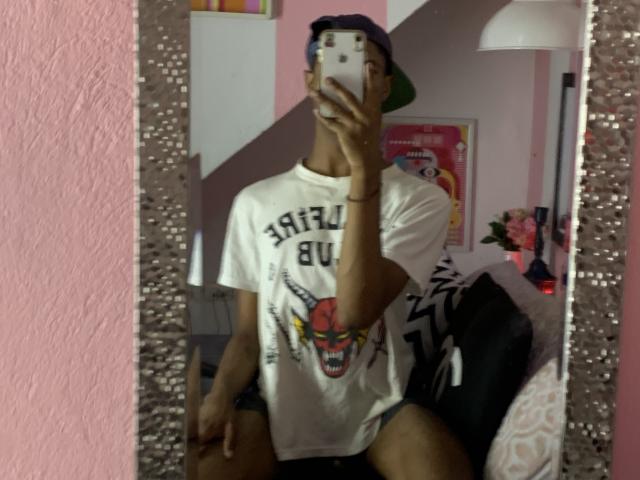 AndyCris - Live porn &amp; sex cam - 30136889