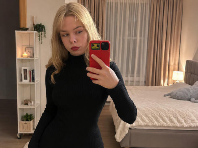 NellieVanduyne - Élő pornó és szexkamera - 30145709